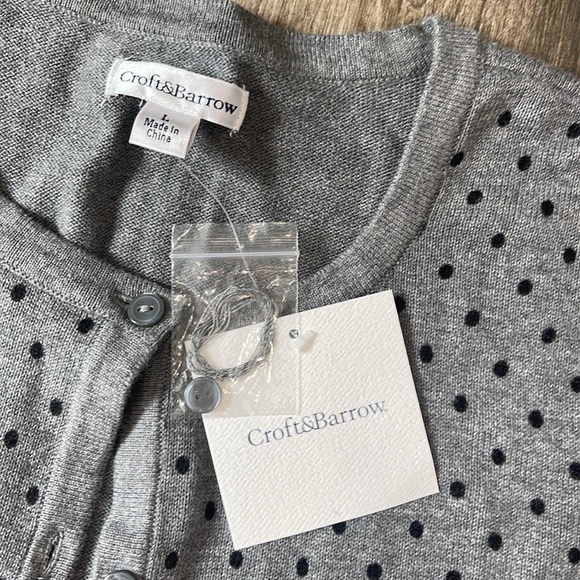 NWT Croft & Barrow Gray Knit Polka dot Cardigan Sweater - Picture 2 of 5